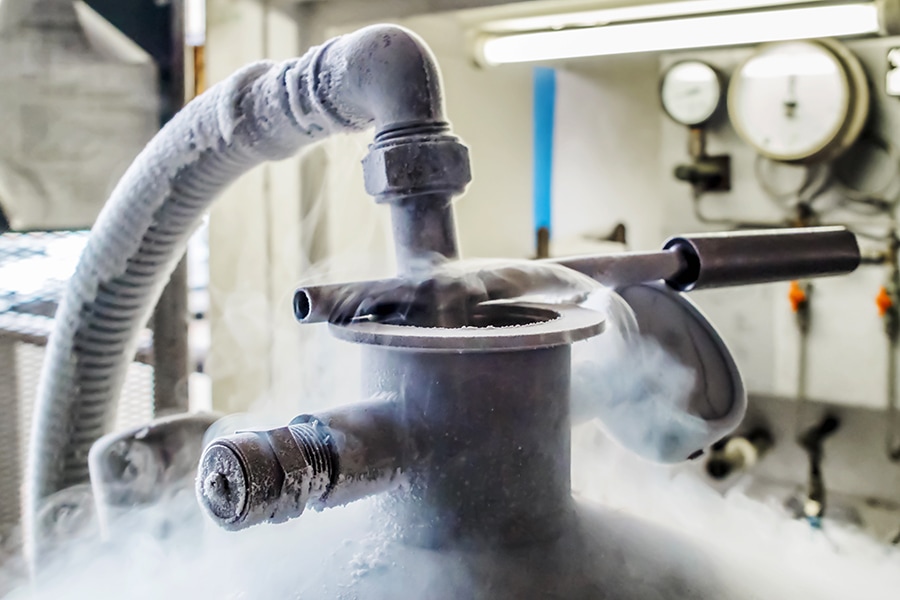 Decant liquid nitrogen