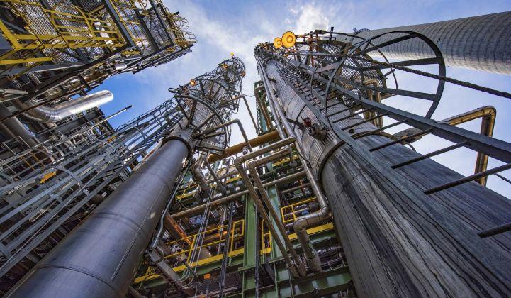 An image emphasizing the importance of the oil and gas industry in supporting and enhancing the economy.